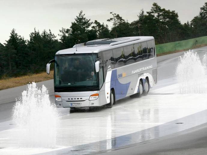 Omniplus entrena a 18000 conductores de autobús