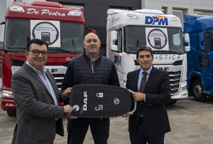 DAF entregas las tres primeras unidades de su nueva generación para el mercado español