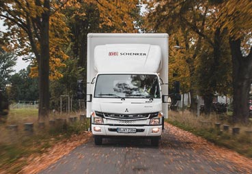 DB Schenker amplía su flota eléctrica con 36 nuevos vehículos Fuso eCanter