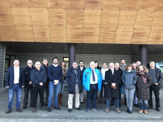 Representantes de la Federación Internacional de Trabajadores del Transporte, en las instalaciones de Dbus.