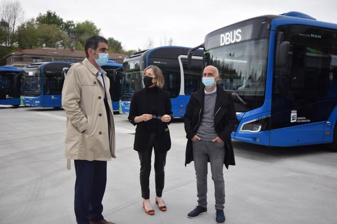 Dbus ampía las instalaciones con un aparcamiento exterior