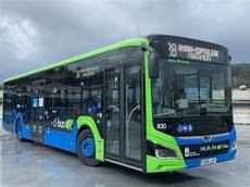 Dbus recibe la visita de una delegación de Luxemburgo interesada en los vehículos eléctricos 