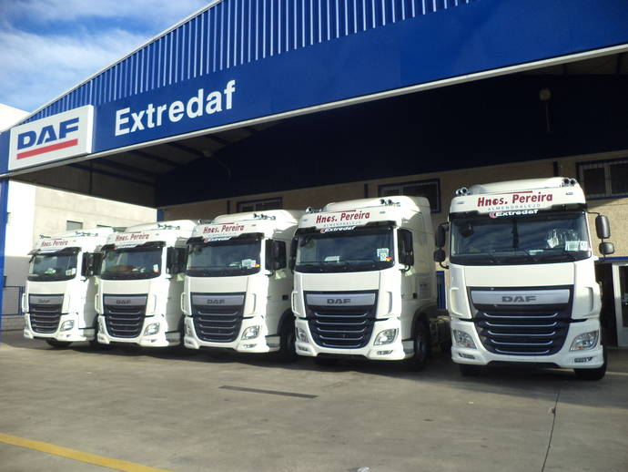 Las 10 unidades del DAF XF 460 Space Cab entregadas a Hermanos Pereira.