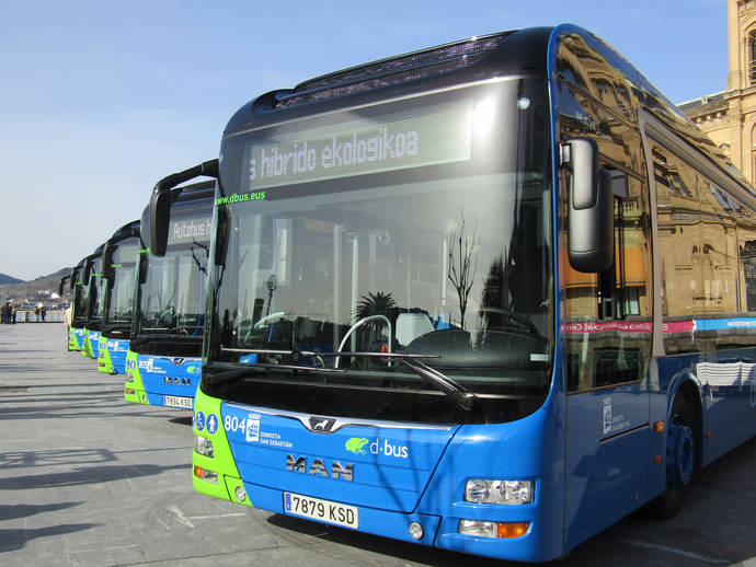 Dbus incorpora a su flota 14 nuevos autobuses híbridos, de la marca MAN