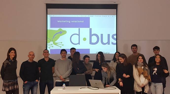 Dbus crea estrategias para mejorar relaciones humanas en el bus