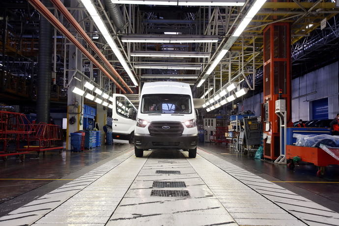 Ford comienza la producción de las primeras unidades de su E-Transit 
