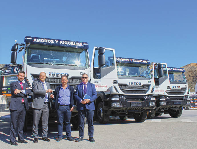 Amorós y Riquelme adquiere 50 Iveco Trakker Hi-Land