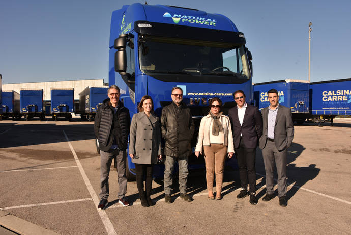 Entrega del nuevo Iveco de Calsina Carre.