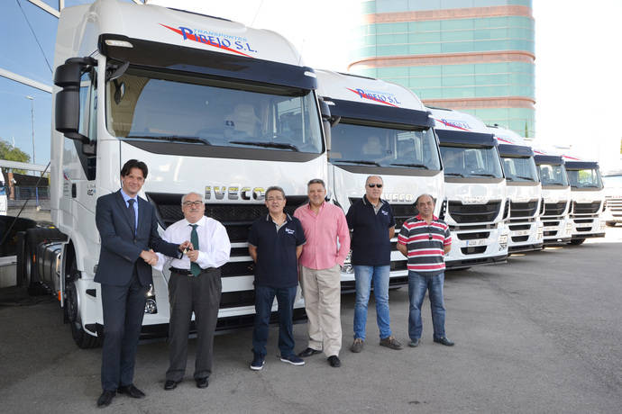 La empresa Transportes Pibejo adquiere seis Iveco Stralis para su flota