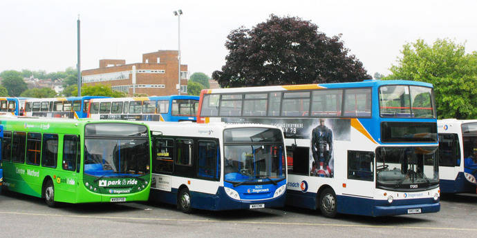 El transporte urbano inglés camina hacia el futuro de la mano de los combustibles alternativos