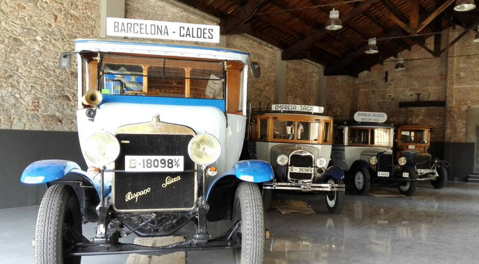 Sagalés lleva a cabo la inauguración de una exposición permanente de vehículos clásicos