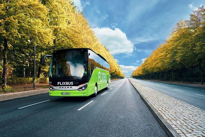 FlixBus y Miravilius se unen y establecen una alianza para difundir destinos