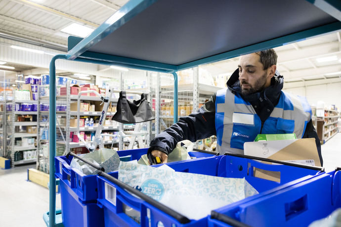 Carrefour y FM Logistics refuerzan la oferta de entrega a domicilio en Francia