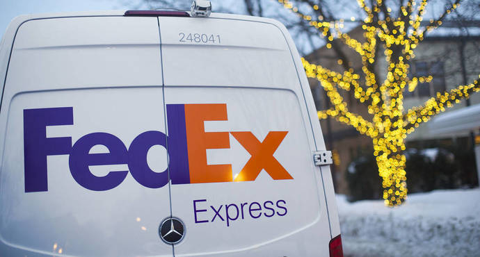 FedEx lleva la emoción de la final de la UEFA Europa League a los niños