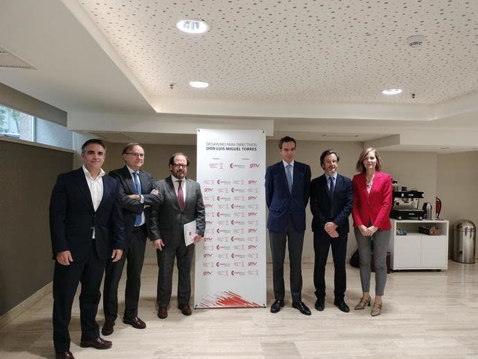 Confebus patrocina un encuentro con el director de Transporte de Madrid