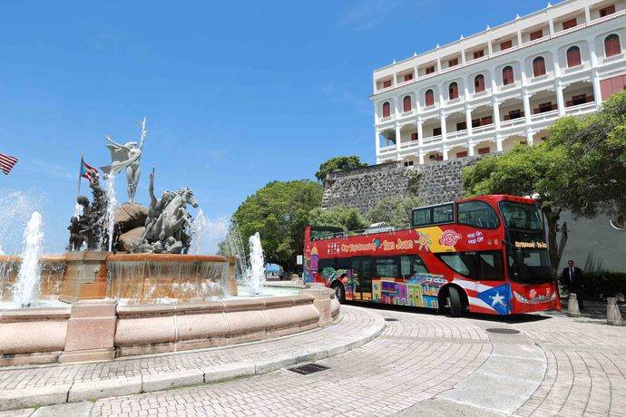 Un autobús de City Sightseeing en Puerto Rico.