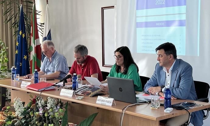 Asetrabi marca su hoja de ruta en su nueva asamblea general