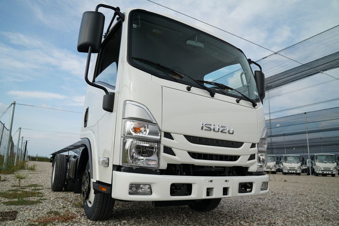 Nace M27: La nueva versión del camión de 3,5 toneldas Heavy Duty de Isuzu