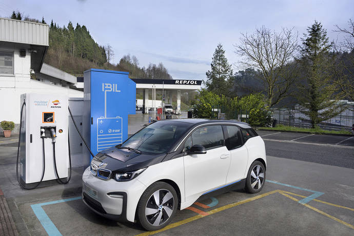 Primera estación Irizar, para vehículos eléctricos con baterías de segunda vida