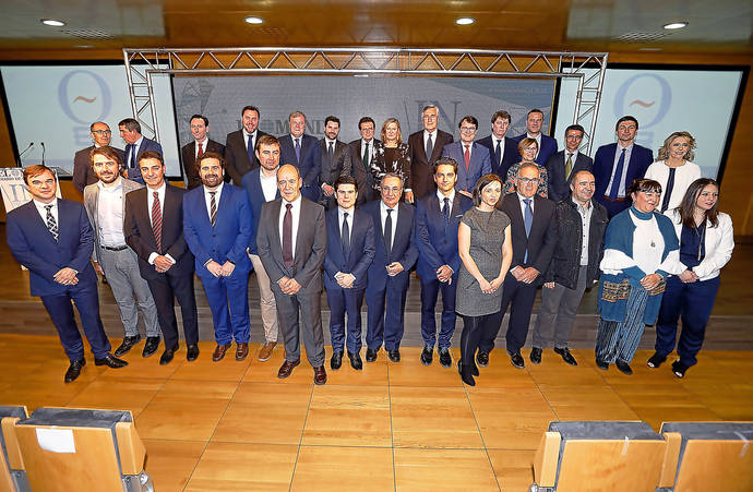 Foto de familia de los galardonados en los premios para impulsar, divulgar y respaldar las iniciativas innovadoras de Castilla y León.