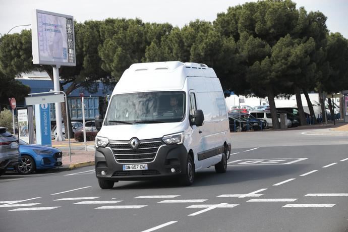 Presentada la furgoneta Renault Master Van H2-Tech en Madrid