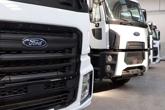 Ford Trucks inicia el año mejoran el consumo de su motor de 13 litros