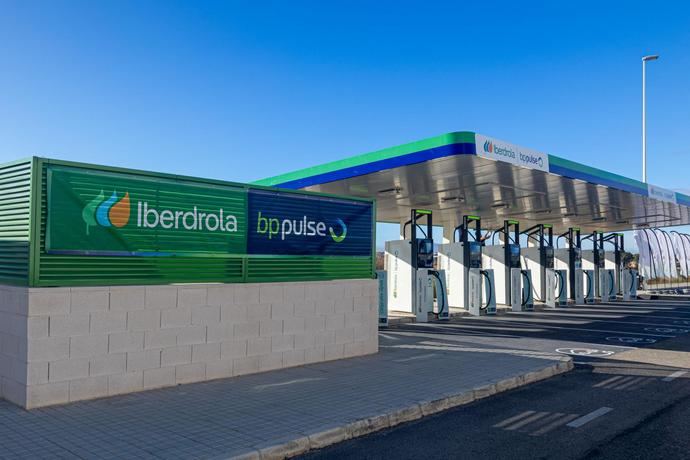 Iberdrola | bp pulse recibe 50 millones para instalar puntos de recarga