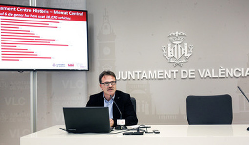 Giuseppe Grezzi presenta el balance de la EMT de Valencia de 2018.