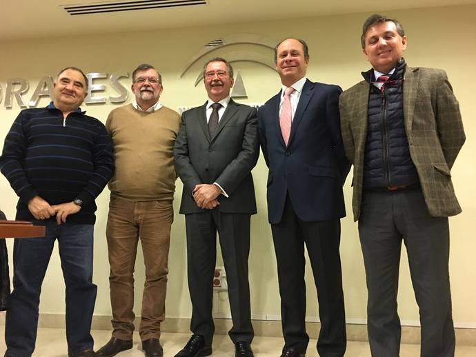 Fandabus y las organizaciones sindicales UGT y CC.OO. firman el convenio colectivo del sector de transportes de la provincia de Sevilla