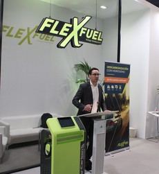 FlexFuel España estrecha su mano con First Stop