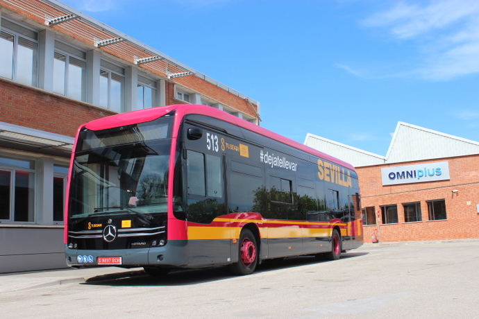 Sevilla adquiere 28 nuevos autobuses eléctricos de Mercedes-Benz