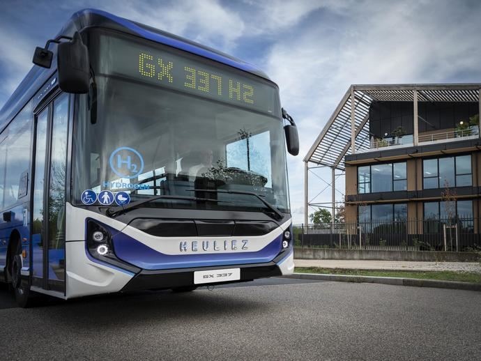 Iveco recibe tres nuevos pedidos de autobuses sostenibles en Francia