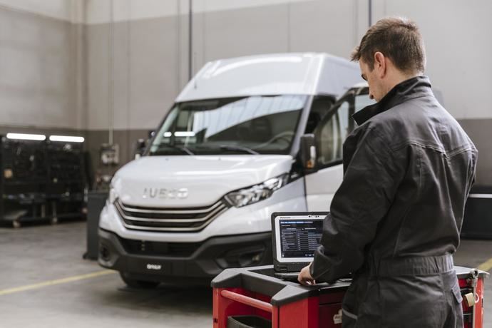 Más de 130 profesionales participan en el evento aniversario de Iveco