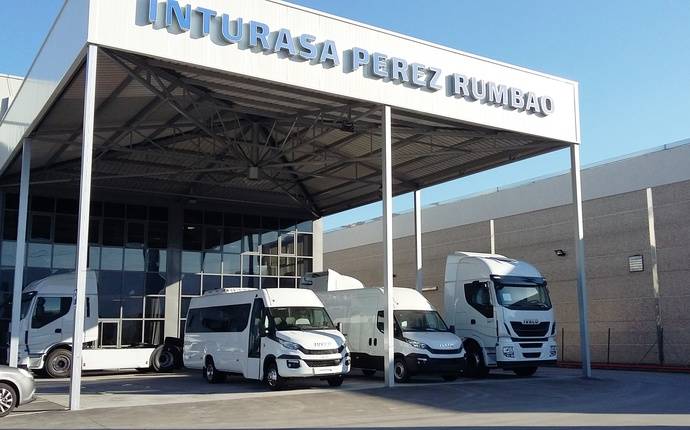 Inturasa Pérez Rumbao acoge la presentación a clientes de la nueva gama de vehículos Iveco