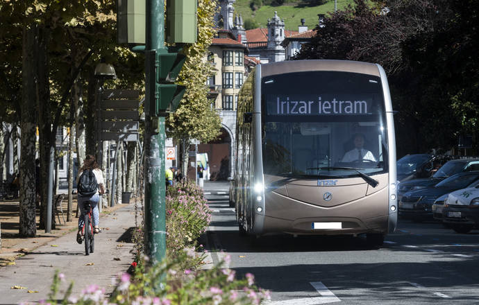 Un Irizar ie tram.