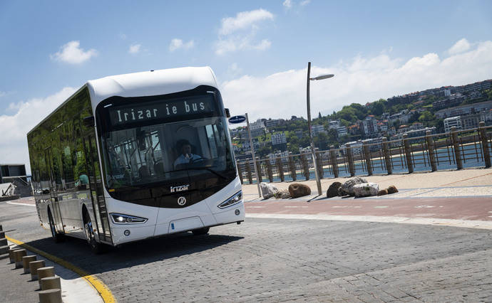 lrizar realizará la entrega de ocho autobuses eléctricos a Hamburgo