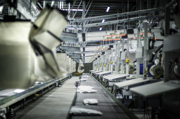 Interior del almacén de La Redoute en Roubaix, cerca de Lille.