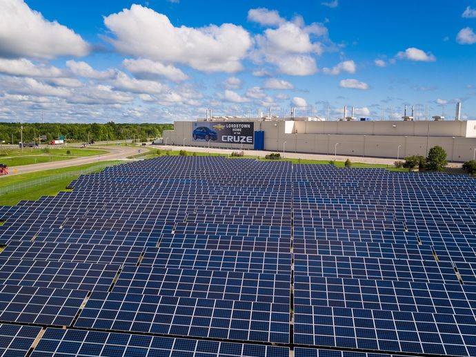 GM se compromete utilizar como fuentes de electricidad aquellas que provienen del viento, el sol y el biogás.