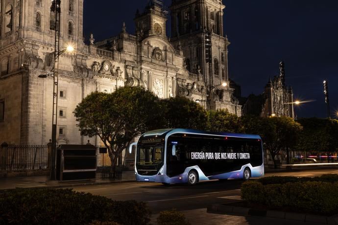 Volvo Buses lanza un autobús eléctrico con circularidad para las baterías