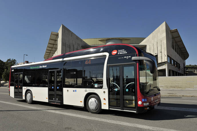 Antes de final de año circularán por las calles de Barcelona 18 MAN Lion’s City de GNC, estándar de 12 metros, y 10 MAN Lion’s City Hybrid.