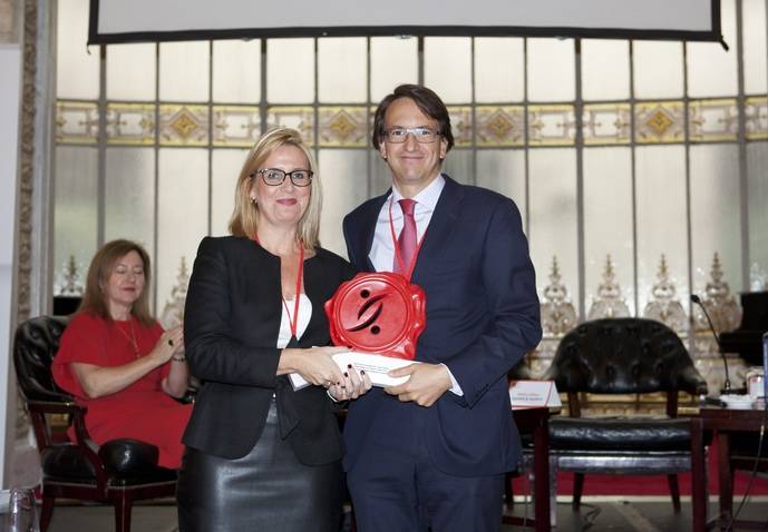 MAN Truck & Bus Iberia recibe el Premio Cegos