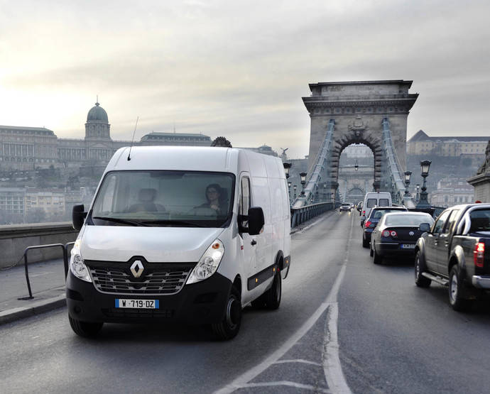 Renault Trucks lanza al mercado los nuevos modelos de Master y Maxity Euro 6