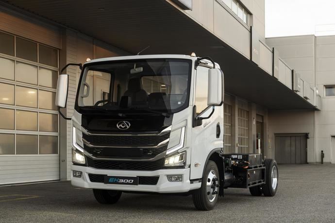 Maxus amplía su gama en España con su camión eléctrico ligero EH300
