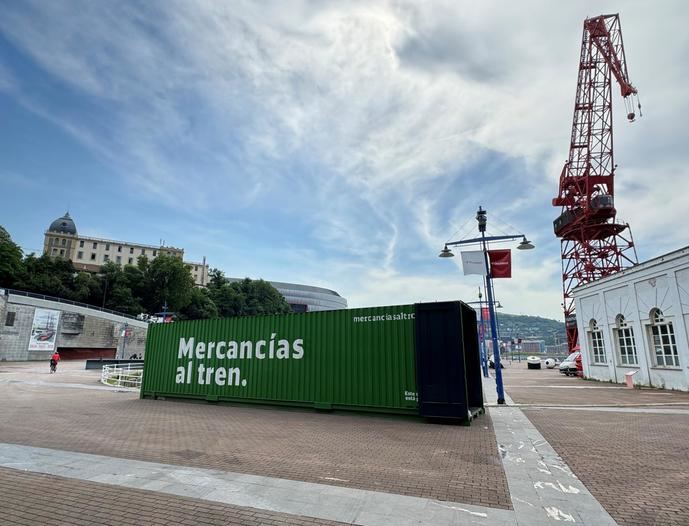Mercancías al tren visibiliza la importancia del ferrocarril en Bilbao