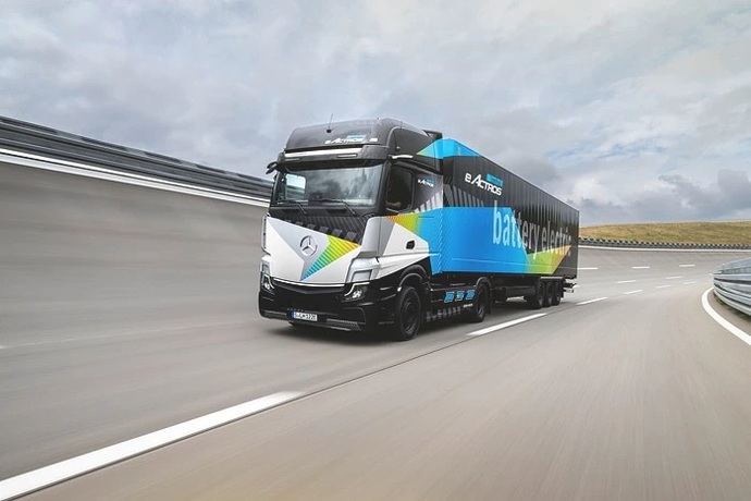 Mercedes-Benz Trucks y Dachser firman una carta de intenciones