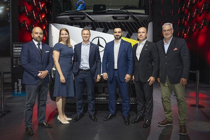 Mercedes-Benz Trucks y Hegelmann Group firman una carta de intención