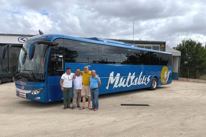 Autocares Multibus adquiere un un King Long U13x portable autoadaptado