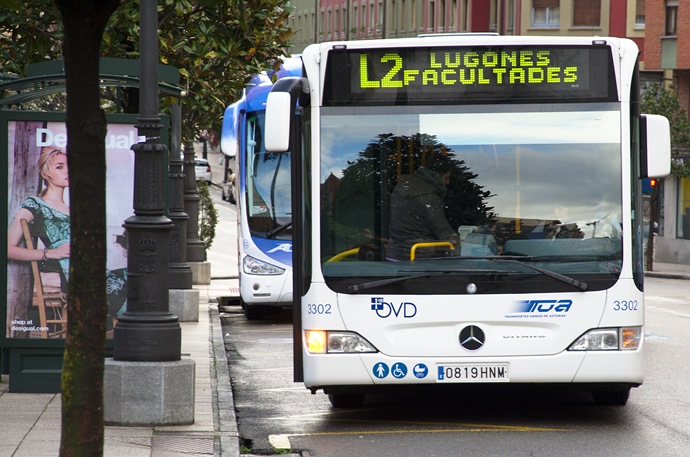 Un autobús del  Consorcio de Transportes de Asturias (CTA). 