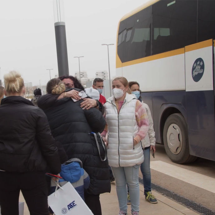 Monbus traslada a 42 ucranianos que habían huído a Cracovia