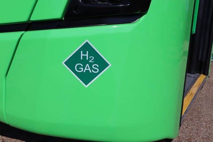 La combustión de hidrógeno excluida de buses de emisiones cero